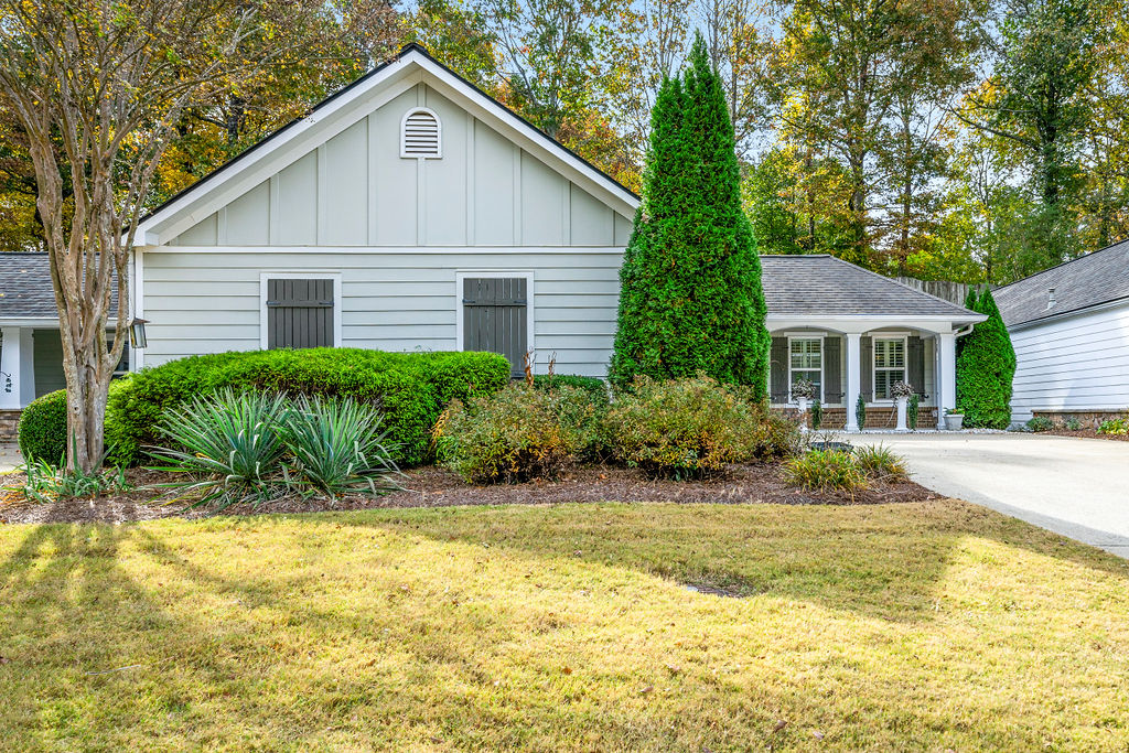 Exterior of 318 Jessica Way