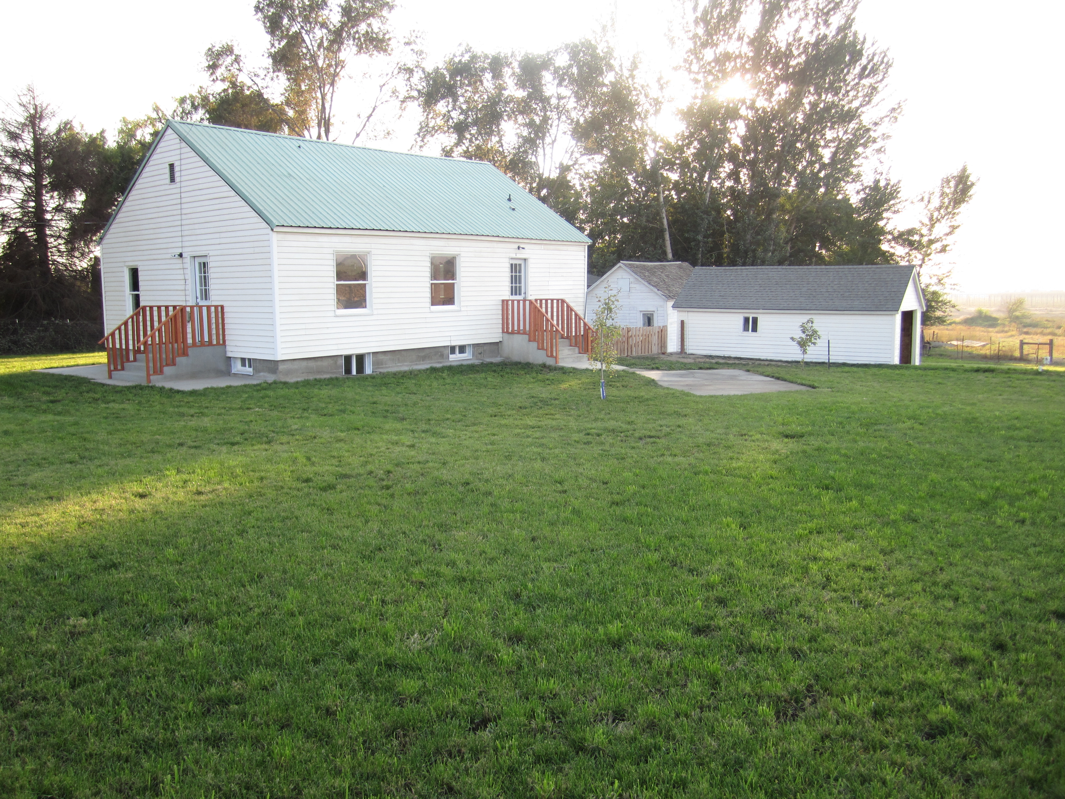 Exterior of 1450 Ferson Road